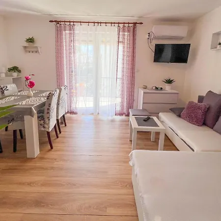 Apartman Tuba *