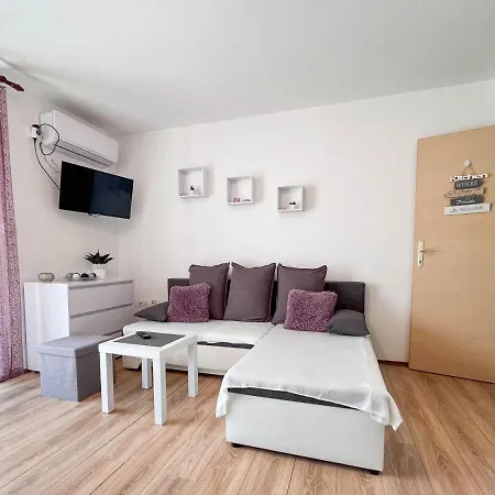 Tuba Apartman *